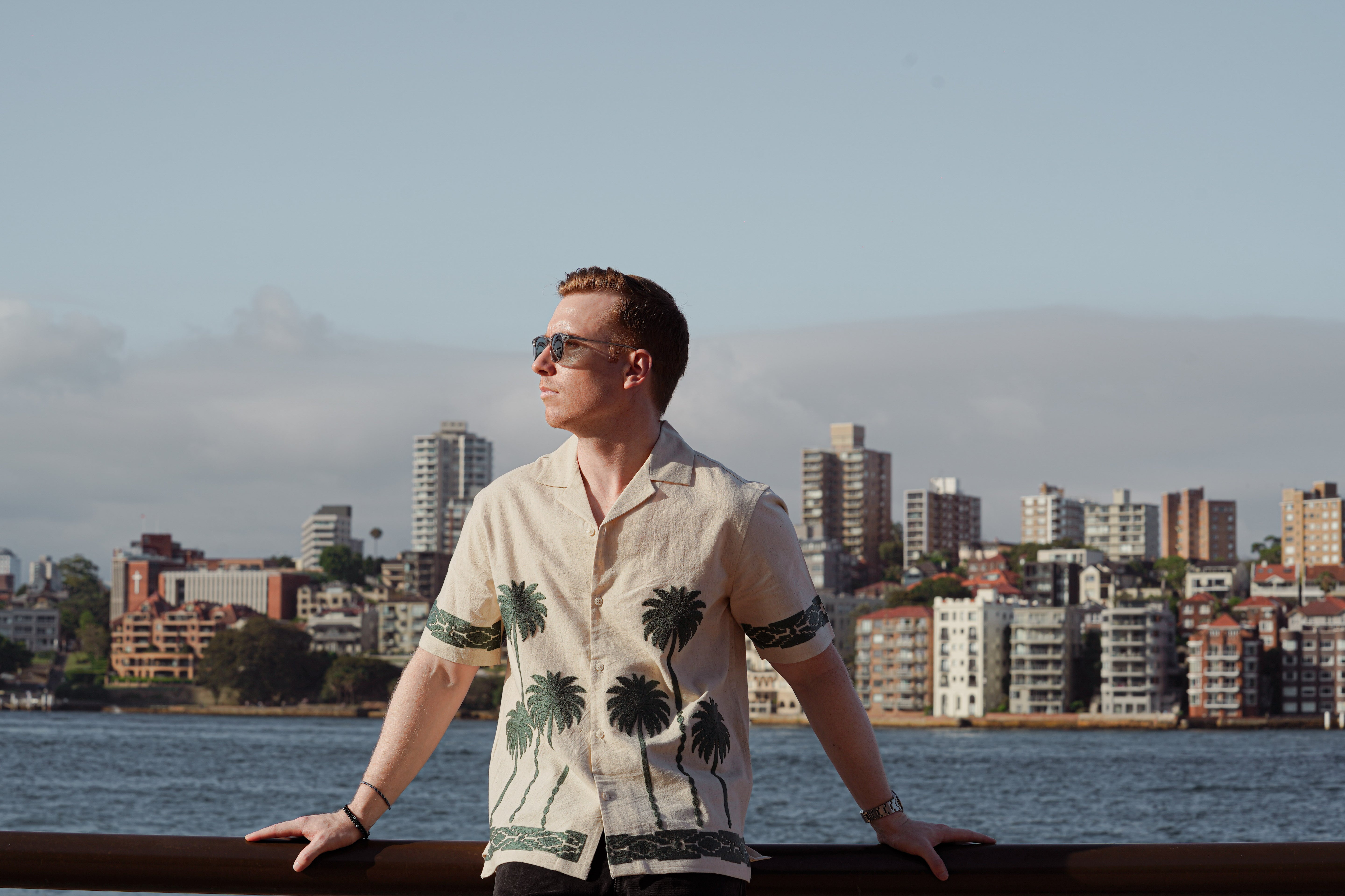 TROPICAL VIBE STITCH SHIRT